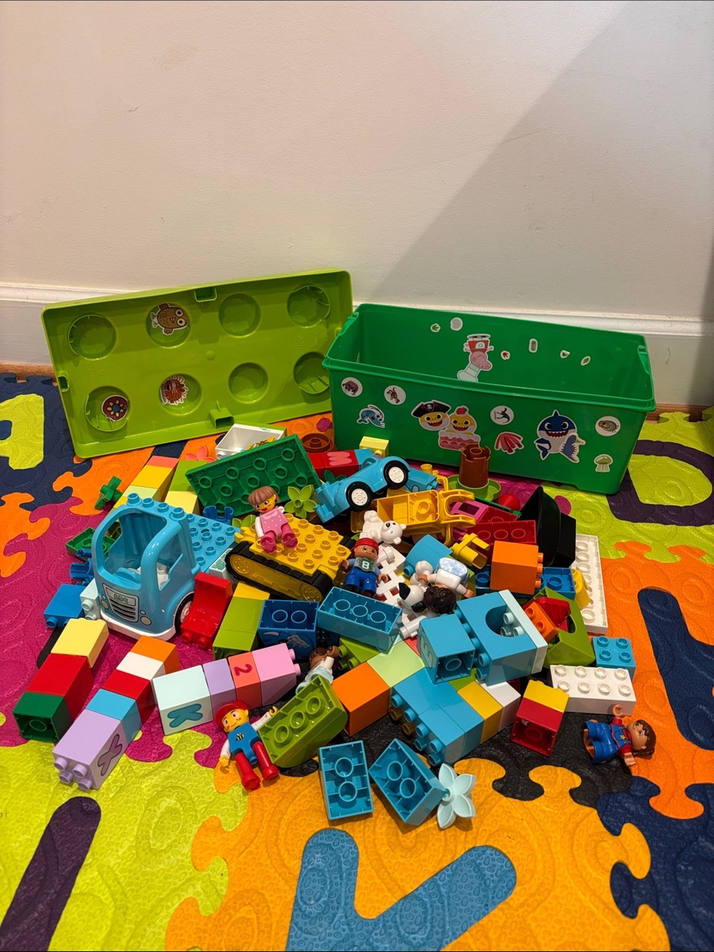 Bundle Green Storage Bin with Colorful Building Blocks and Play Figures Kids Toy